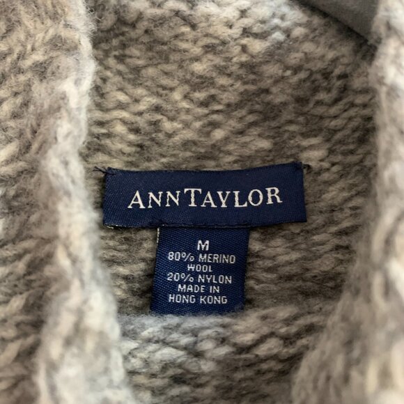 ANN TAYLOR Gray Cable Marled Knit, Funnel Neck sweater size M - Picture 3 of 5